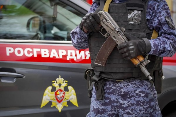 В Москве росгвардейцы задержали мужчину с крупной партией наркотиков