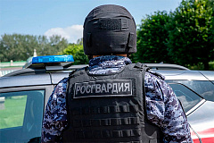 На востоке столицы росгвардейцы задержали мужчину с наркотическими веществами  